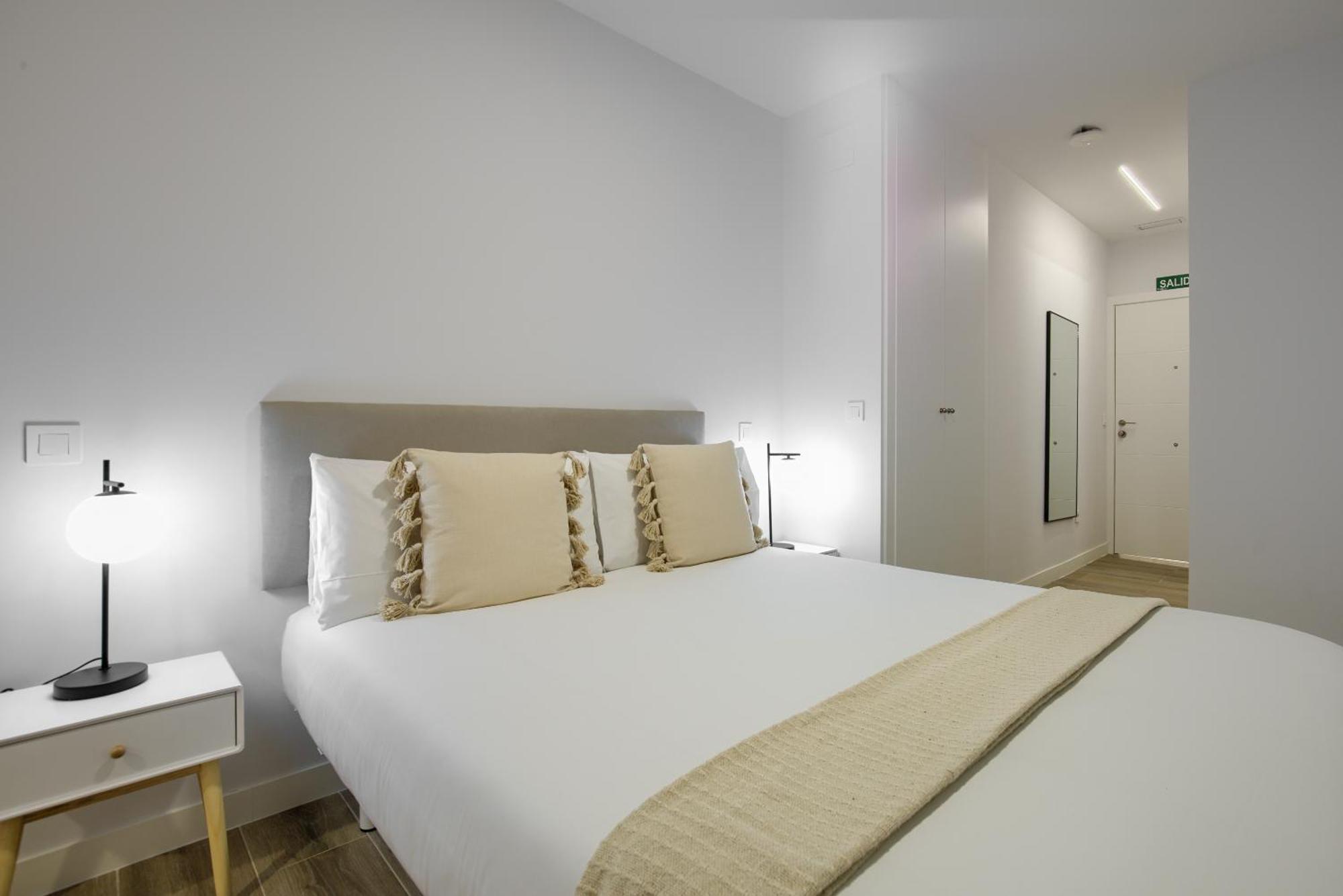 Ferienwohnung Dobo Madrid Numancia Exterior foto