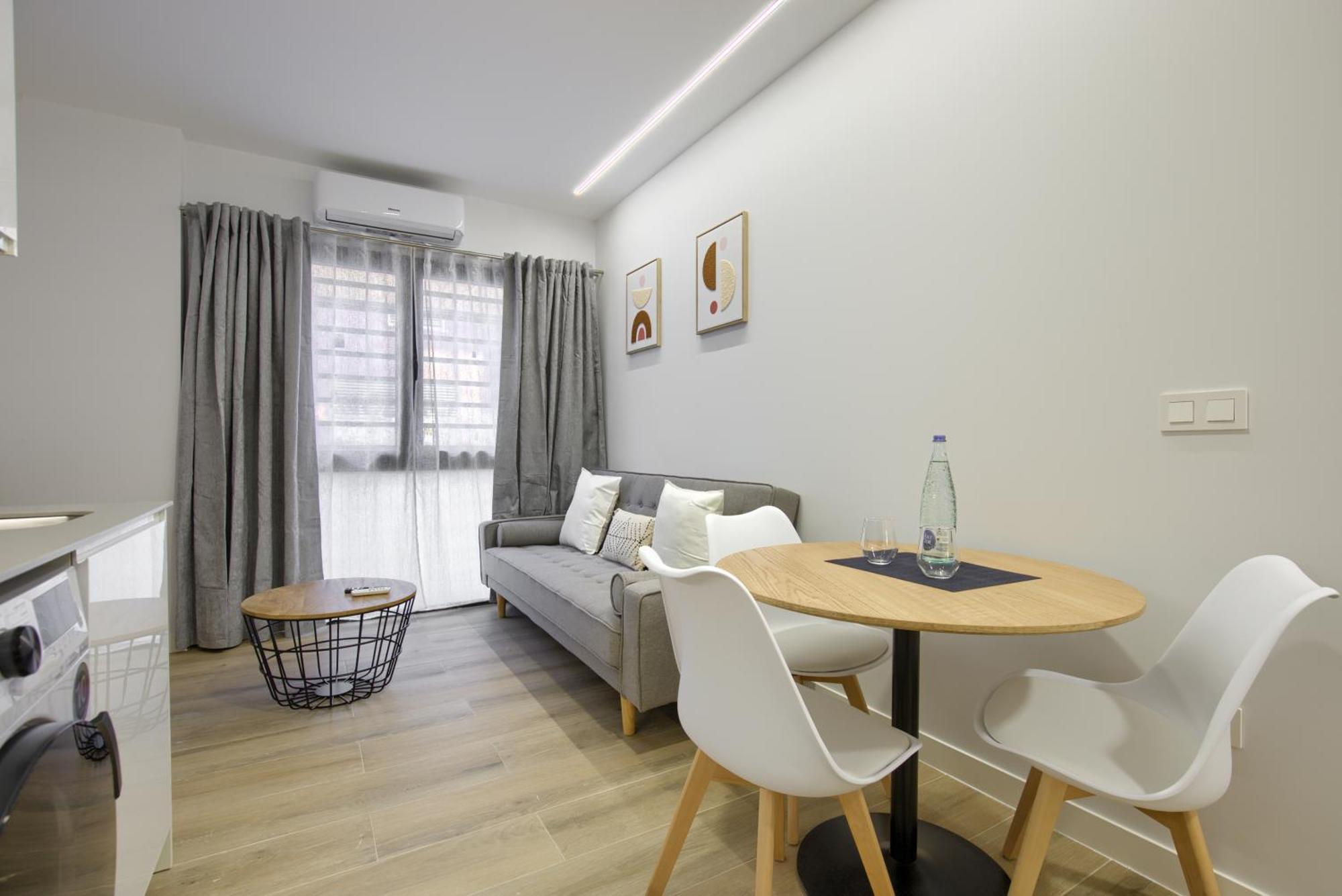 Ferienwohnung Dobo Madrid Numancia Exterior foto