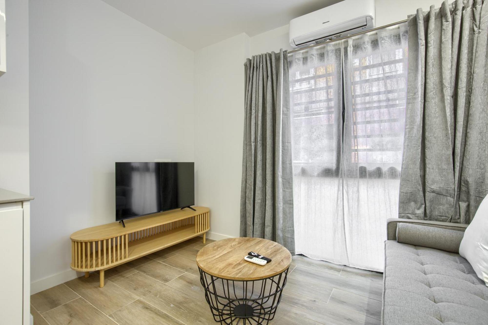 Ferienwohnung Dobo Madrid Numancia Exterior foto