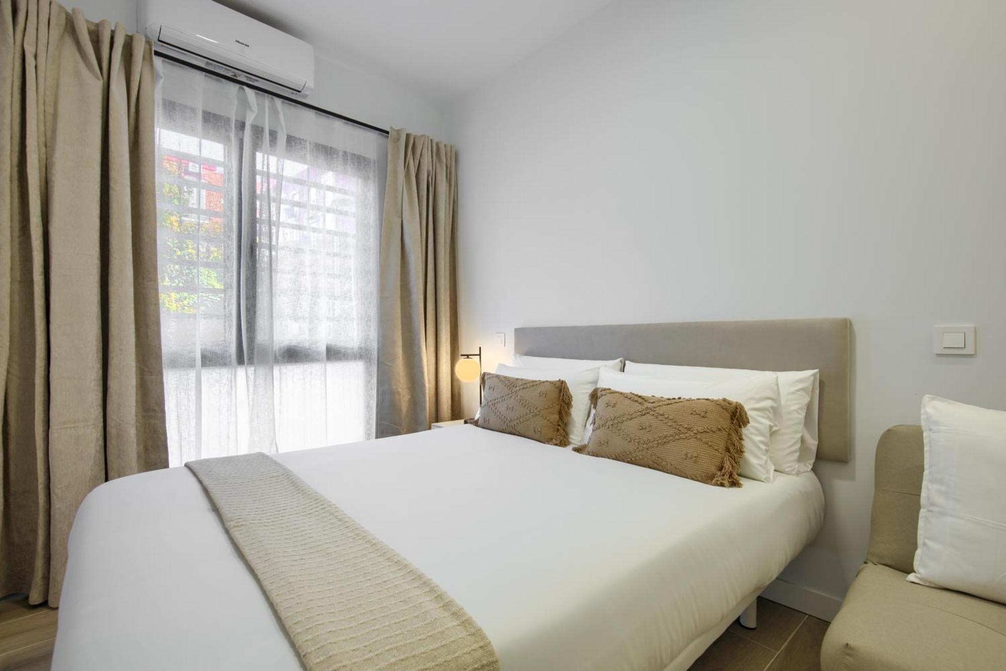 Ferienwohnung Dobo Madrid Numancia Exterior foto