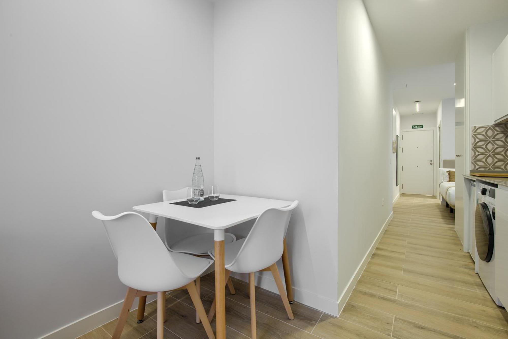Ferienwohnung Dobo Madrid Numancia Exterior foto